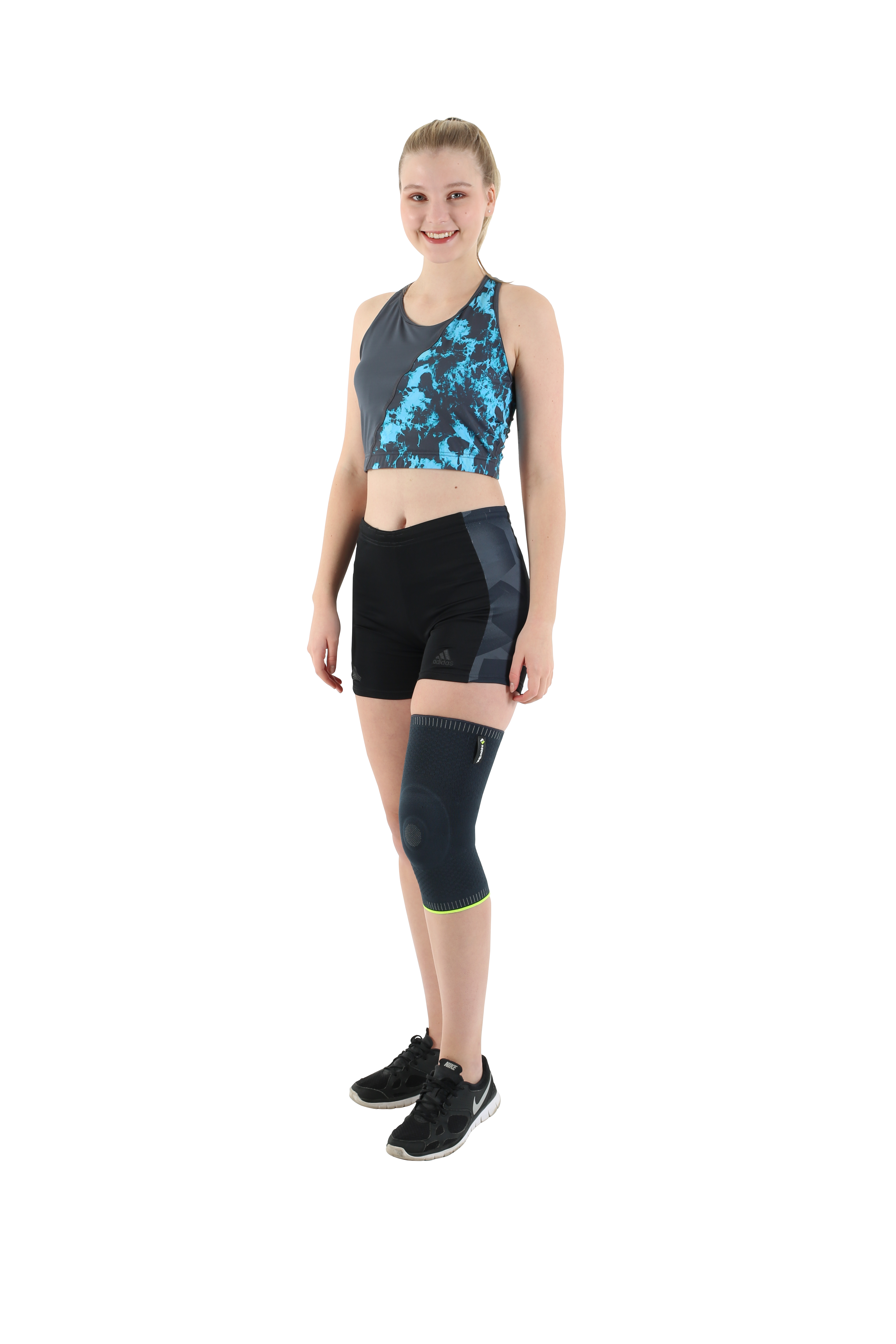 REF 701 Knitted knee bandage with a pad under the knee